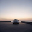 Volvo ES90 全球首发, 品牌旗舰纯电四门房车, 最长续航700公里, 最快4秒破百, 800V电动架构, 20分钟充电至80%