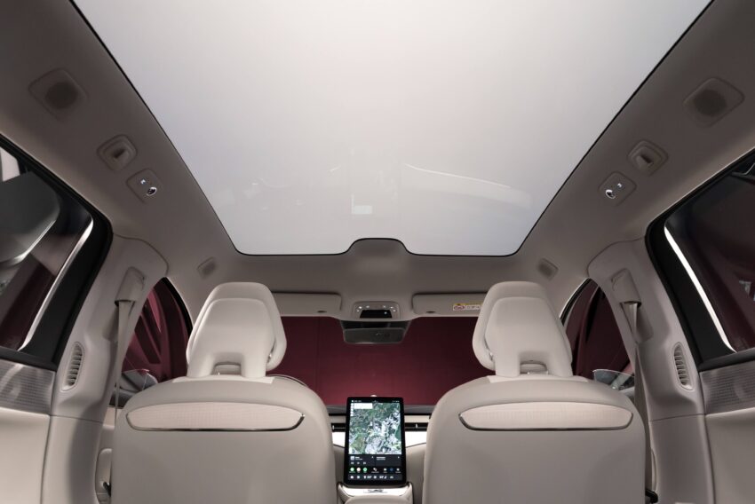 Volvo ES90 全球首发, 品牌旗舰纯电四门房车, 最长续航700公里, 最快4秒破百, 800V电动架构, 20分钟充电至80% 290767