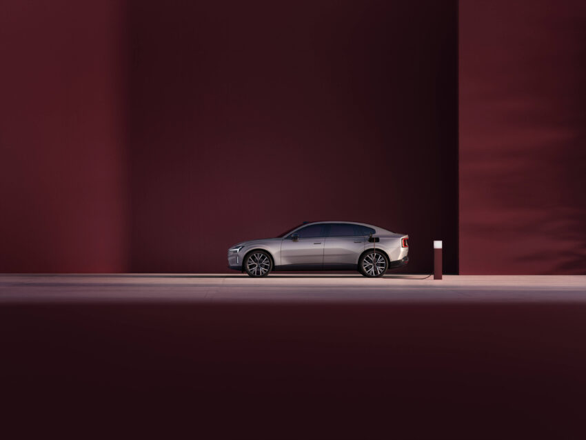 Volvo ES90 全球首发, 品牌旗舰纯电四门房车, 最长续航700公里, 最快4秒破百, 800V电动架构, 20分钟充电至80% 290780