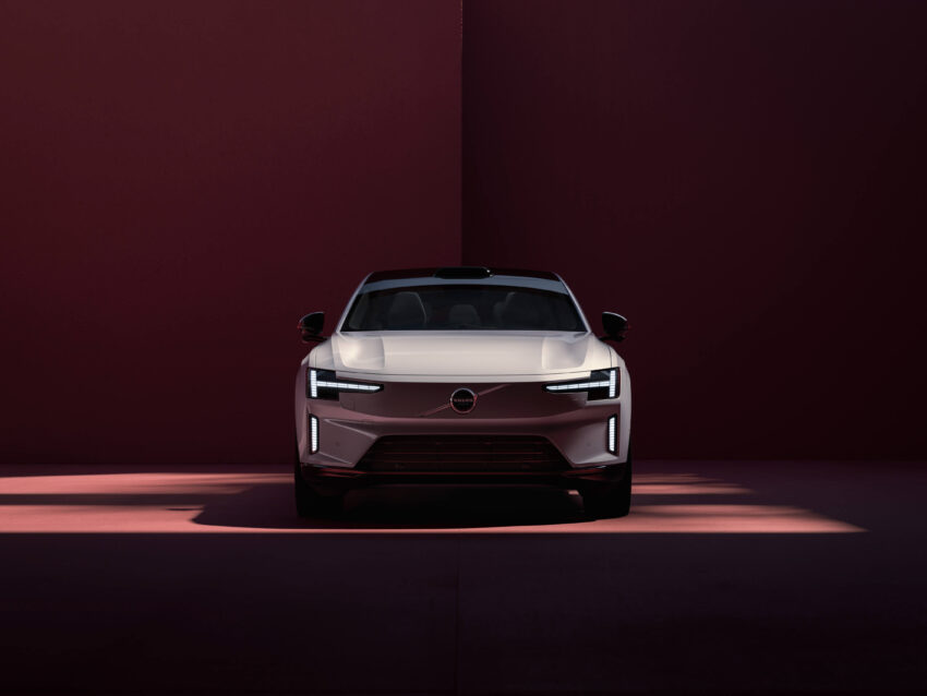 Volvo ES90 全球首发, 品牌旗舰纯电四门房车, 最长续航700公里, 最快4秒破百, 800V电动架构, 20分钟充电至80% 290782