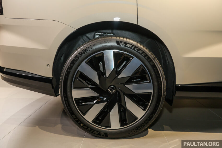 2025 Volvo EX90 和 XC90 小改款本地开放预订！纯电和插混七座SUV，续航里程达590公里；预估售价从RM450k起 291454