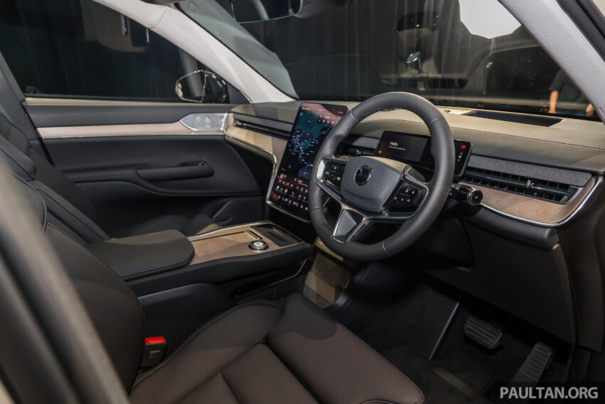 2025 Volvo EX90 和 XC90 小改款本地开放预订！纯电和插混七座SUV，续航里程达590公里；预估售价从RM450k起 291468
