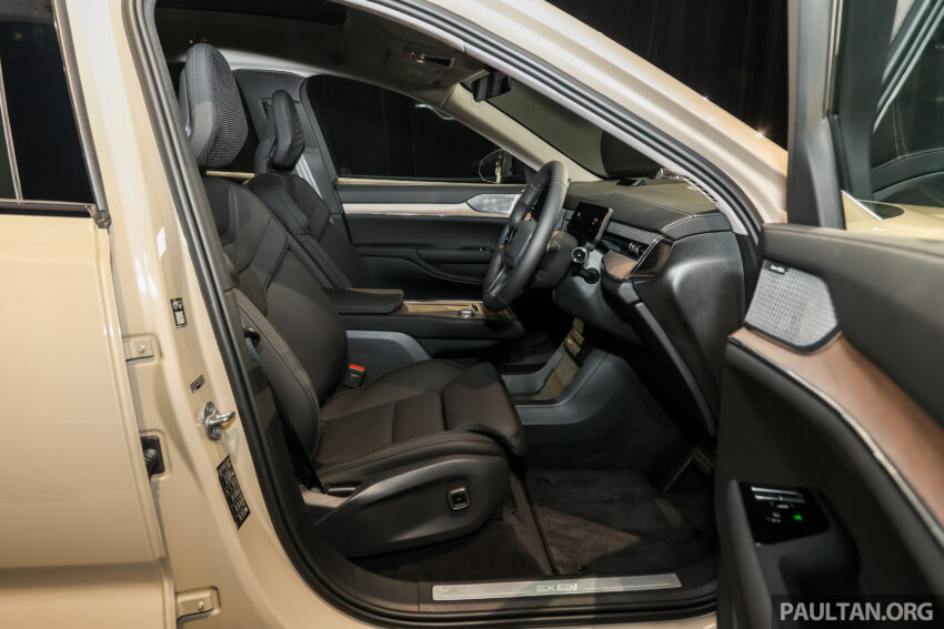 2025 Volvo EX90 和 XC90 小改款本地开放预订！纯电和插混七座SUV，续航里程达590公里；预估售价从RM450k起 291531