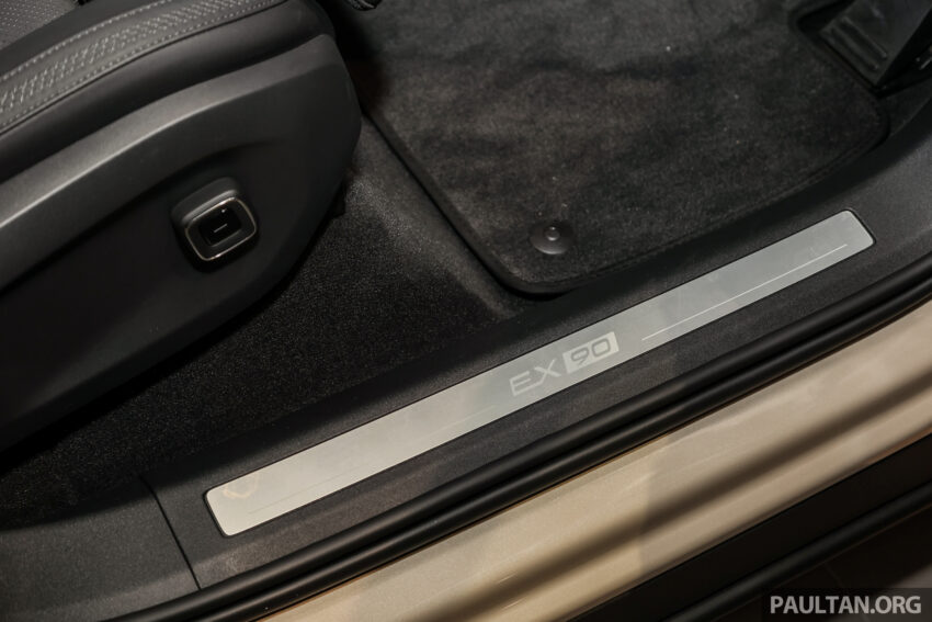 2025 Volvo EX90 和 XC90 小改款本地开放预订！纯电和插混七座SUV，续航里程达590公里；预估售价从RM450k起 291537