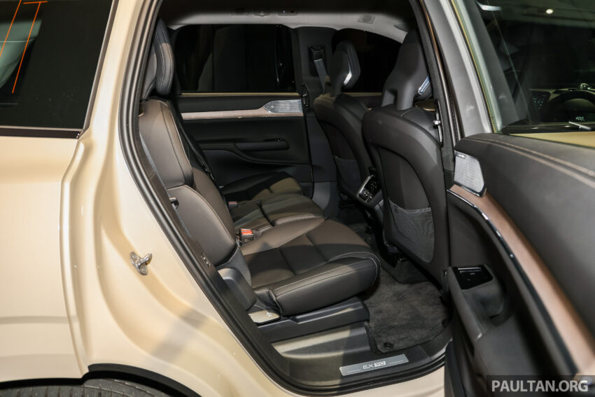 2025 Volvo EX90 和 XC90 小改款本地开放预订！纯电和插混七座SUV，续航里程达590公里；预估售价从RM450k起 291541