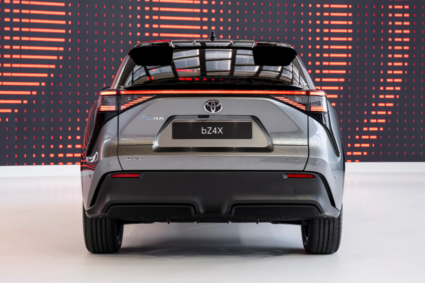 2025 Toyota bZ4X 小改款登场！动力、续航、充电全升级 291024