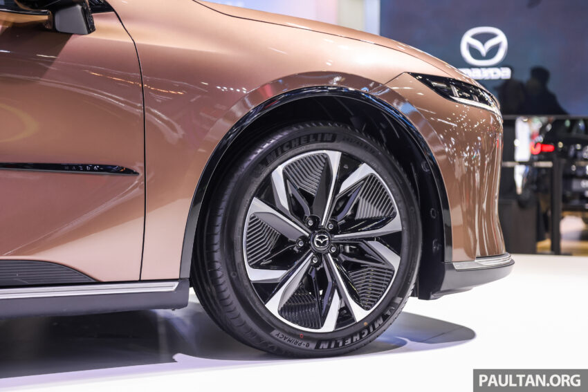 Mazda 6e 现身曼谷车展, 纯电四门房车或有机会来马? 292349