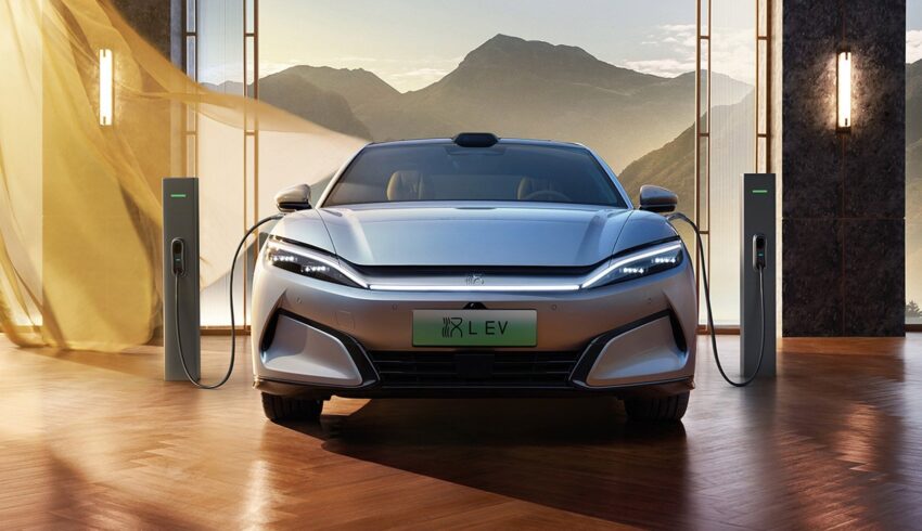 BYD 比亚迪发布1000V电动架构, 支持兆瓦级1,000kW超级快充, 充电5分钟可行驶400公里, 每秒充电增加2公里续航 291607