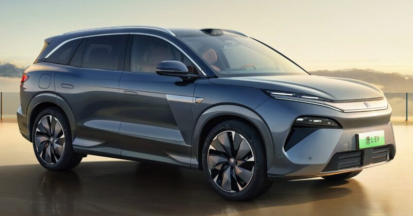 BYD 比亚迪发布1000V电动架构, 支持兆瓦级1,000kW超级快充, 充电5分钟可行驶400公里, 每秒充电增加2公里续航 291612