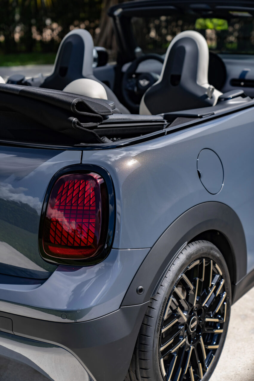 2025 MINI Cooper Convertible 登陆大马, 五人座敞篷 MINI, 搭载2.0L四缸涡轮引擎, 6.9秒破百, 售价31.9万令吉起 294880
