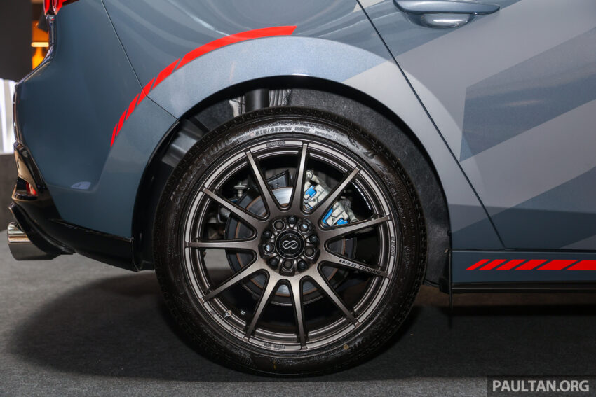 Mazda 3 Concept 于1 Utama与Queensbay Mall公开对外展示, 以上一代 Mazda 3 MS Edition 为基础概念而打造 293737
