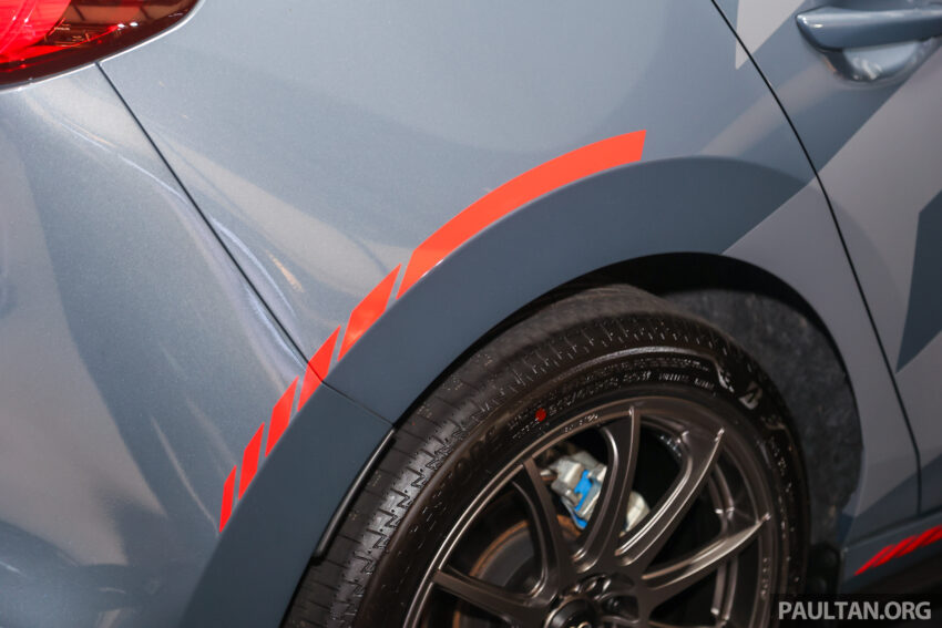 Mazda 3 Concept 于1 Utama与Queensbay Mall公开对外展示, 以上一代 Mazda 3 MS Edition 为基础概念而打造 293738