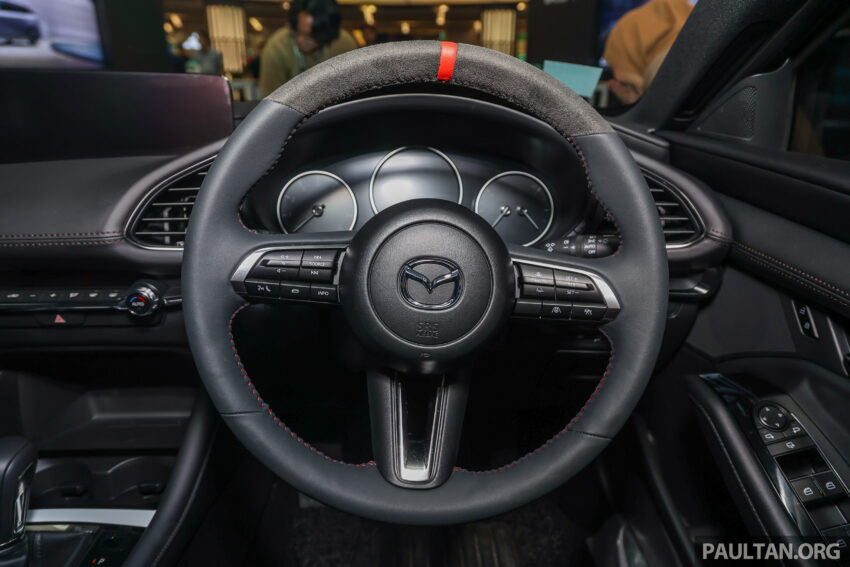 Mazda 3 Concept 于1 Utama与Queensbay Mall公开对外展示, 以上一代 Mazda 3 MS Edition 为基础概念而打造 293753