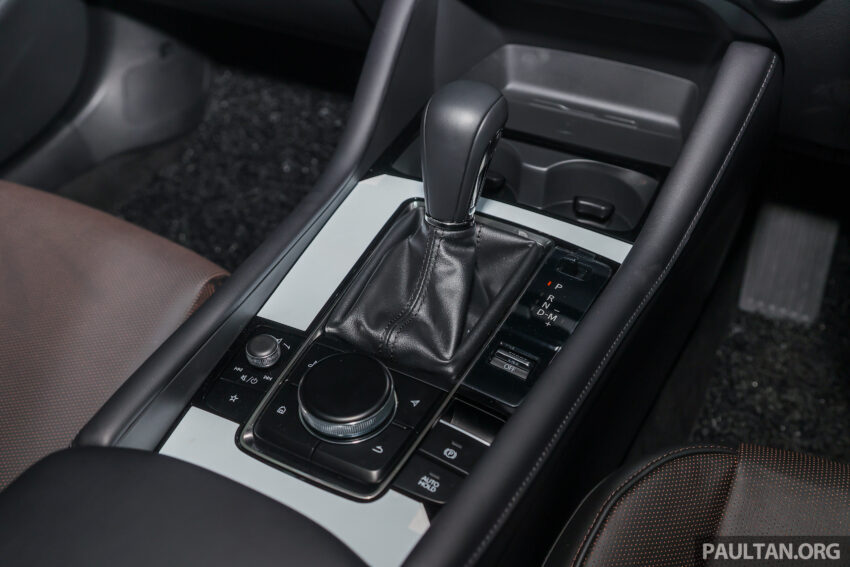 Mazda 3 Concept 于1 Utama与Queensbay Mall公开对外展示, 以上一代 Mazda 3 MS Edition 为基础概念而打造 293756