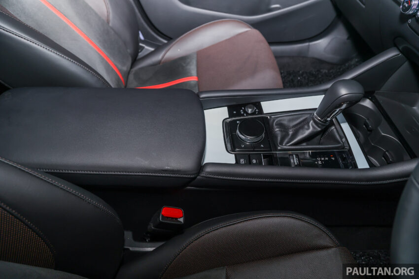 Mazda 3 Concept 于1 Utama与Queensbay Mall公开对外展示, 以上一代 Mazda 3 MS Edition 为基础概念而打造 293757