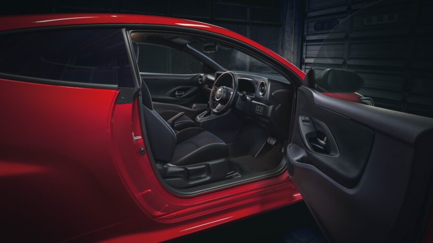 2025 Toyota GR Yaris 自排版本地开卖, 8AT变速箱, 1.5L三缸涡轮增压引擎, 5.2秒破百, 极速230km/h, 要价32.6万 294933