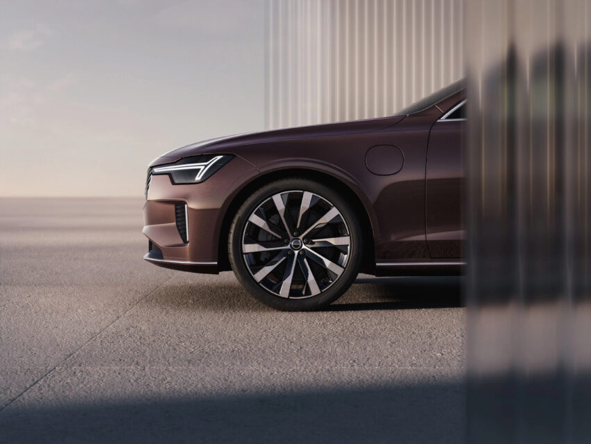 2025 Volvo S90 小改款首发, 外型改变较明显, 屏幕更大 294359