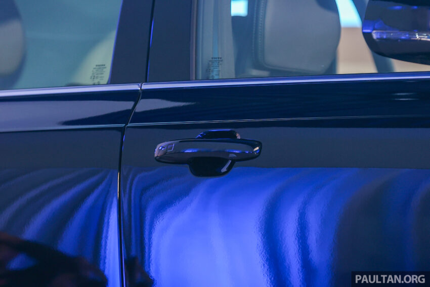 2025 Volvo XC90 小改款本地正式开卖, 同时有B5轻油电与T8混合动力两种版本, 最快5.3秒破百, 售价从41.9万令吉起 293560