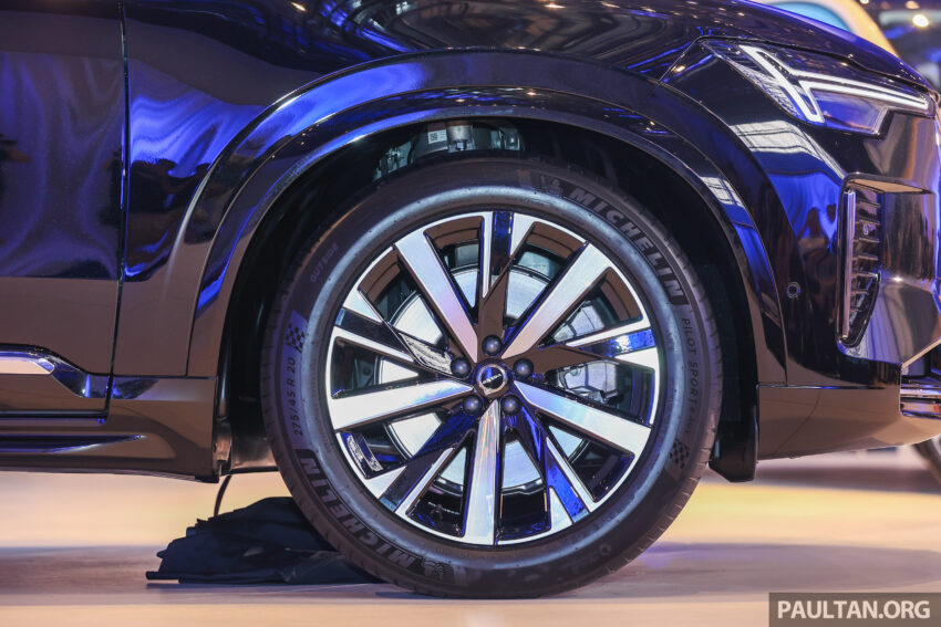 2025 Volvo XC90 小改款本地正式开卖, 同时有B5轻油电与T8混合动力两种版本, 最快5.3秒破百, 售价从41.9万令吉起 293562