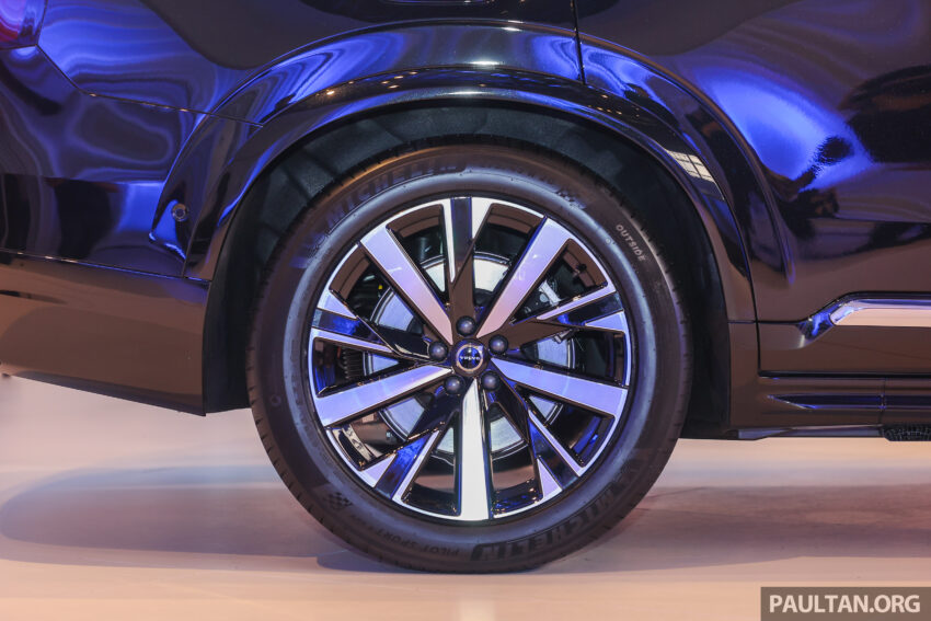 2025 Volvo XC90 小改款本地正式开卖, 同时有B5轻油电与T8混合动力两种版本, 最快5.3秒破百, 售价从41.9万令吉起 293563
