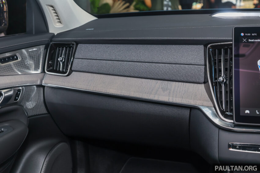 2025 Volvo XC90 小改款本地正式开卖, 同时有B5轻油电与T8混合动力两种版本, 最快5.3秒破百, 售价从41.9万令吉起 293593