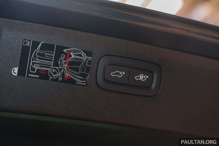 2025 Volvo XC90 小改款本地正式开卖, 同时有B5轻油电与T8混合动力两种版本, 最快5.3秒破百, 售价从41.9万令吉起 293620