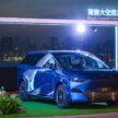 2025 小鹏 Xpeng X9 小改款国际首发, 增加电子吸附式前车门与恒定式轮毂厂徽, 续航里程达740公里, 标配图灵AI芯片
