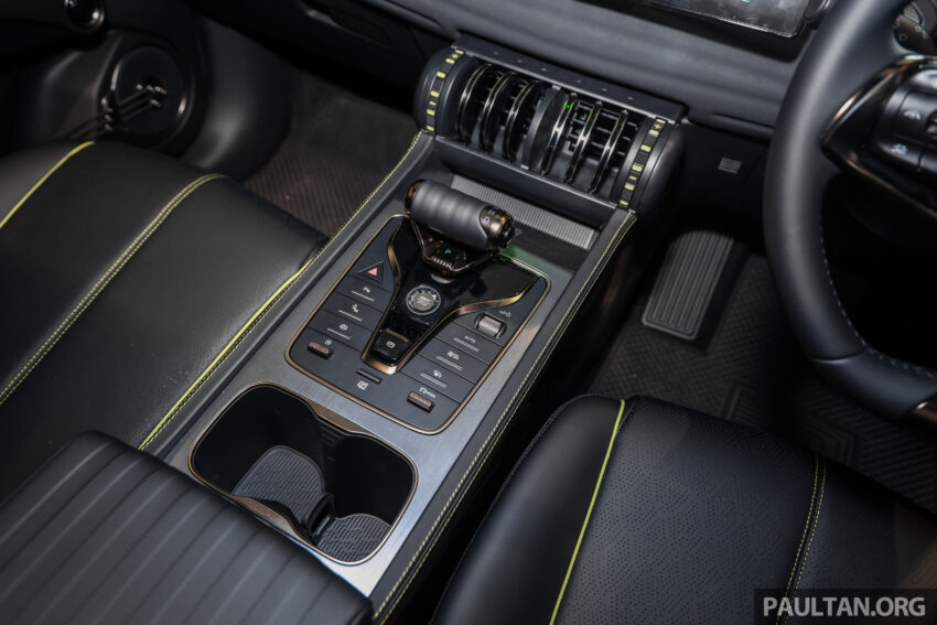 2025 BYD Atto 3 Ultra 实拍图集, 新年式小升级版, 售价从RM118,800起, 比 Proton eMAS 7 便宜, 附送8年保养配套 293002