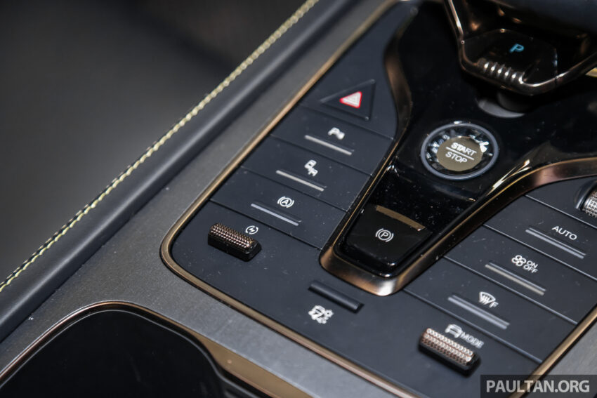 2025 BYD Atto 3 Ultra 实拍图集, 新年式小升级版, 售价从RM118,800起, 比 Proton eMAS 7 便宜, 附送8年保养配套 293007