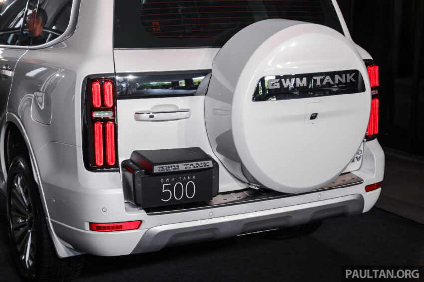GWM Tank 500 发布前实车亮相, 搭载2.0L HEV油电系统, 定位高端豪华的七人座越野SUV, 已开放预购, 售价35万以下 294410