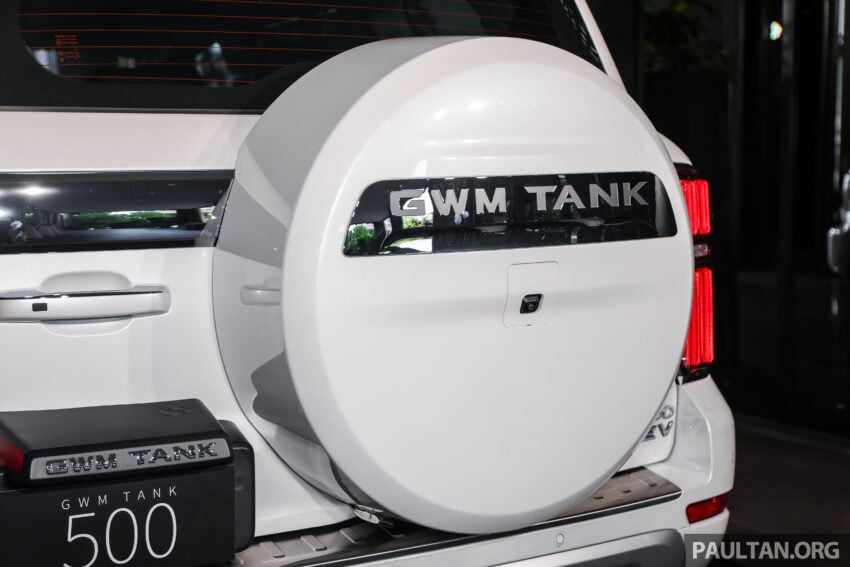 GWM Tank 500 发布前实车亮相, 搭载2.0L HEV油电系统, 定位高端豪华的七人座越野SUV, 已开放预购, 售价35万以下 294414