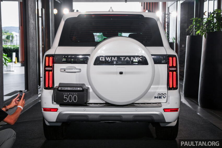 GWM Tank 500 发布前实车亮相, 搭载2.0L HEV油电系统, 定位高端豪华的七人座越野SUV, 已开放预购, 售价35万以下 294394