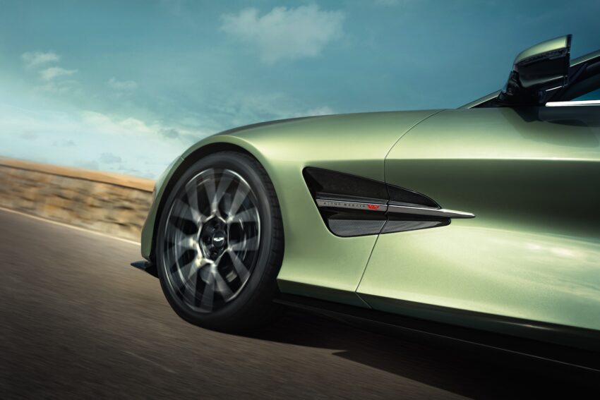 第三代 Aston Martin Vanquish Volante 全球首发, 号称全球最快、最强的前置引擎敞篷跑车, 搭载V12双涡轮引擎 292894