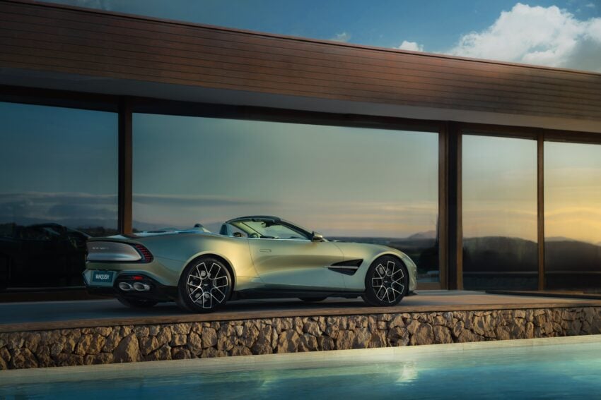 第三代 Aston Martin Vanquish Volante 全球首发, 号称全球最快、最强的前置引擎敞篷跑车, 搭载V12双涡轮引擎 292897