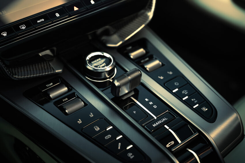 第三代 Aston Martin Vanquish Volante 全球首发, 号称全球最快、最强的前置引擎敞篷跑车, 搭载V12双涡轮引擎 292903