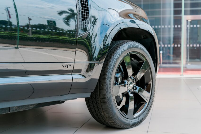 Land Rover Defender 130 八人座与 Defender 110 V8 正式登陆我国, 皆搭载5.0L V8机械增压引擎, 税前价99.8万起 294147