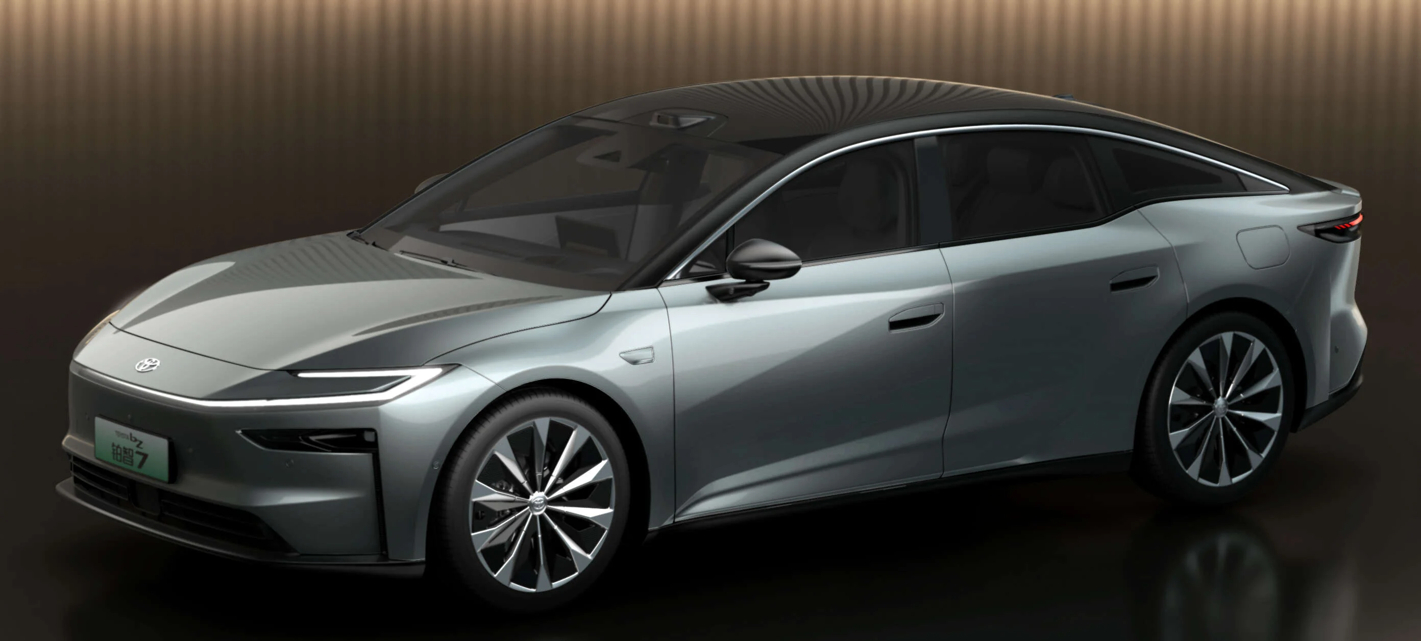 2025上海车展：Toyota bZ7 量产版即将亮相！丰田与广汽联手打造的纯电旗舰 Sedan，预料搭载比亚迪的动力系统