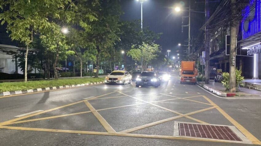 合艾街头非法飙车，10大马人遭泰国警方逮捕并勒令遣返 296580