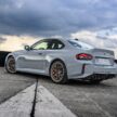 2025 G87 BMW M2 CS 全球首发, 3.0L六缸涡轮引擎的德系双门跑房, 3.8秒破百, 极速302km/h, 前置引擎后轮驱动