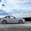 2025 G87 BMW M2 CS 全球首发, 3.0L六缸涡轮引擎的德系双门跑房, 3.8秒破百, 极速302km/h, 前置引擎后轮驱动