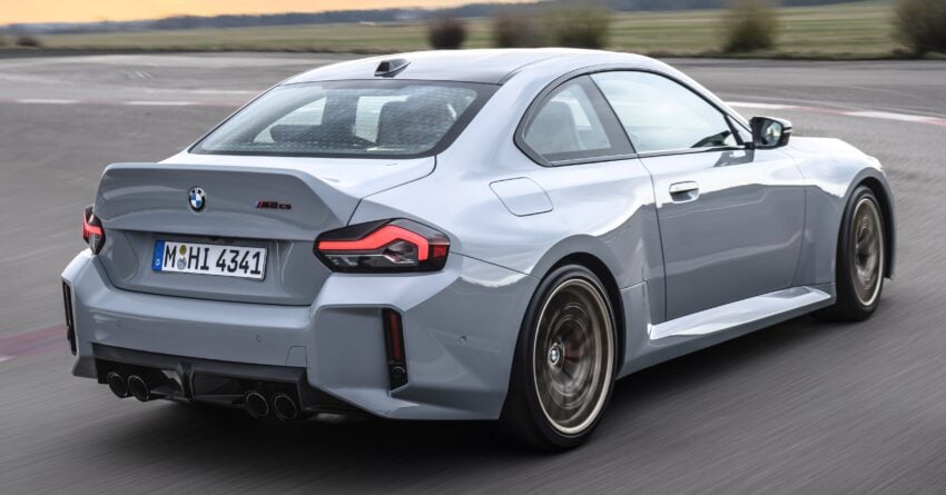 2025 G87 BMW M2 CS 全球首发, 3.0L六缸涡轮引擎的德系双门跑房, 3.8秒破百, 极速302km/h, 前置引擎后轮驱动 297274