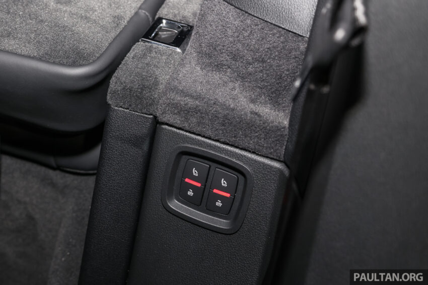 2025 Audi Q7 CKD正式发布, 搭载3.0L V6 TFSI引擎, 5.6秒破百, 标配原厂S line运动化外观与内装套件, 售价46.2万起 296073