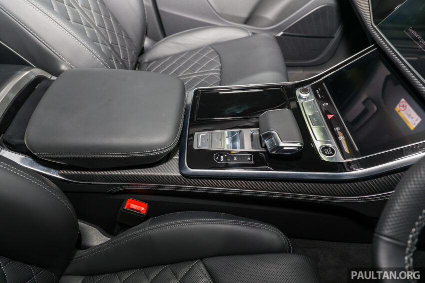 2025 Audi Q7 CKD正式发布, 搭载3.0L V6 TFSI引擎, 5.6秒破百, 标配原厂S line运动化外观与内装套件, 售价46.2万起 296058