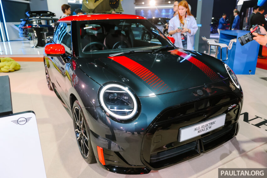 纯电动 MINI John Cooper Works 亮相2025马来西亚车展, 5.9秒破百, 极速200km/h, 续航里程371公里, 从21.9万起 295617