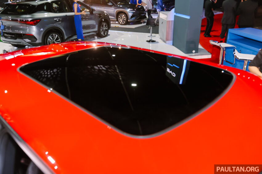 纯电动 MINI John Cooper Works 亮相2025马来西亚车展, 5.9秒破百, 极速200km/h, 续航里程371公里, 从21.9万起 295626
