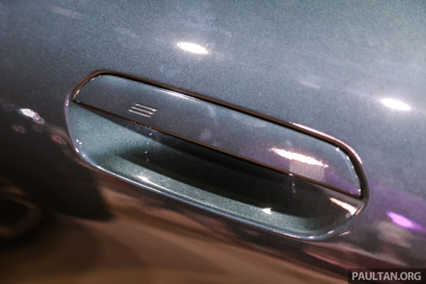 纯电动 MINI John Cooper Works 亮相2025马来西亚车展, 5.9秒破百, 极速200km/h, 续航里程371公里, 从21.9万起 295629
