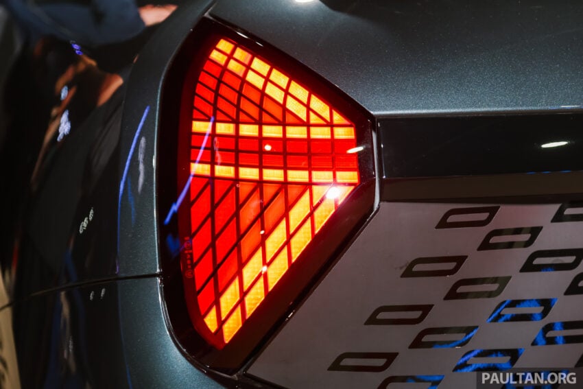 纯电动 MINI John Cooper Works 亮相2025马来西亚车展, 5.9秒破百, 极速200km/h, 续航里程371公里, 从21.9万起 295633