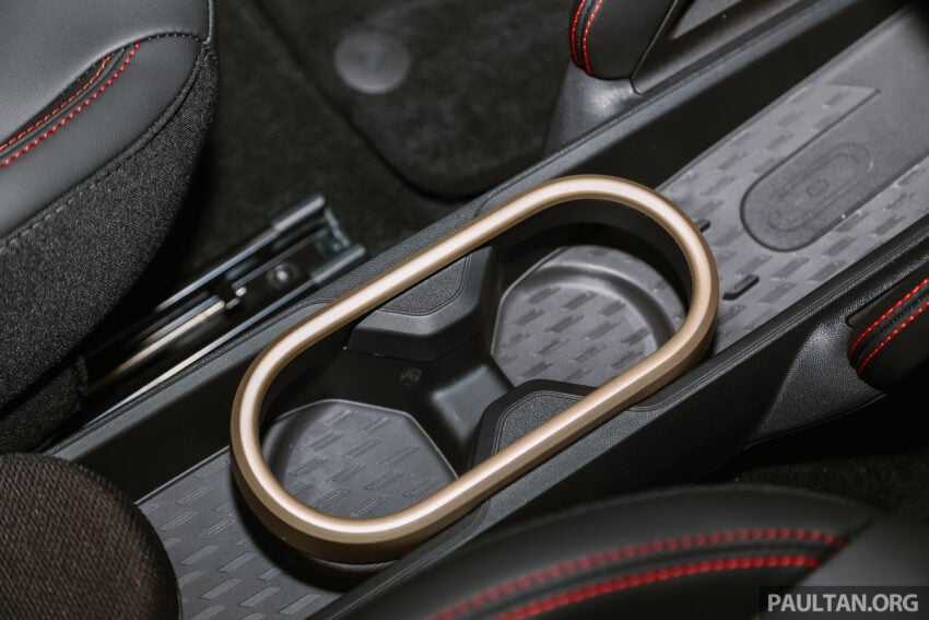 纯电动 MINI John Cooper Works 亮相2025马来西亚车展, 5.9秒破百, 极速200km/h, 续航里程371公里, 从21.9万起 295648