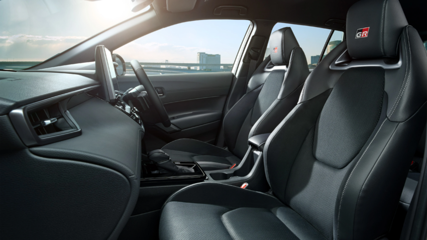 2025 Toyota Corolla Cross GR Sport 小改款日本面市！只提供混动版本，强化悬吊提升操控，兑马币售RM115k 297317