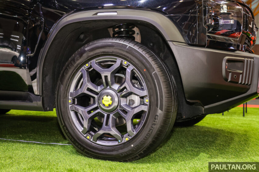 捷途 Jetour T2 我国车展首秀, 主打越野的五人座个性SUV, 搭载2.0L四缸涡轮引擎, 还有PHEV版本, 或在今年内上市 296184